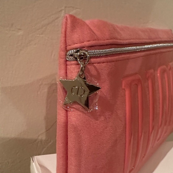 Dior Pink Cosmetic Bag - Picture 4 of 5